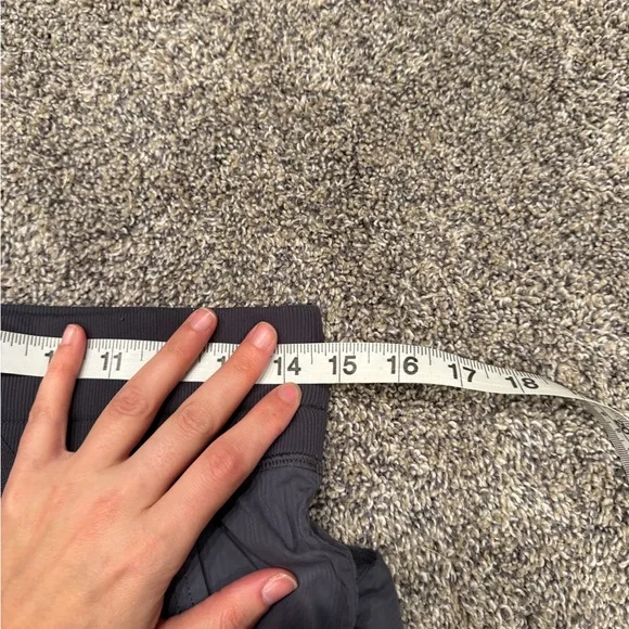 Lululemon Quick Step Pant
Coal size 6 EUC - Picture 4 of 5